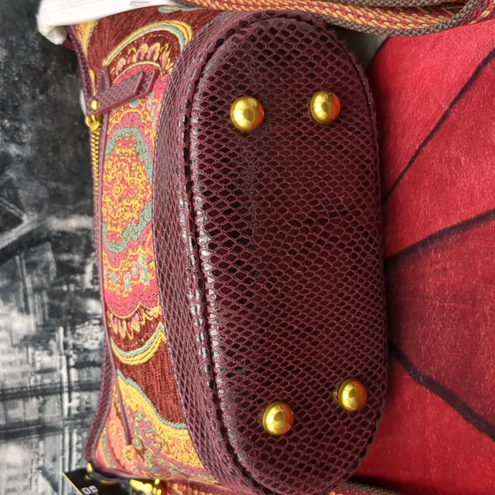 Sharif Tapestry Handbag - Picture 7 of 13